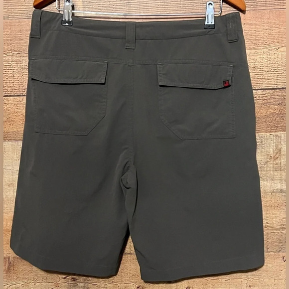 🌻 Woolrich Mens size 32 Slate Hiking Camping Cargo Shorts Outdoor Activewear - Picture 2 of 7